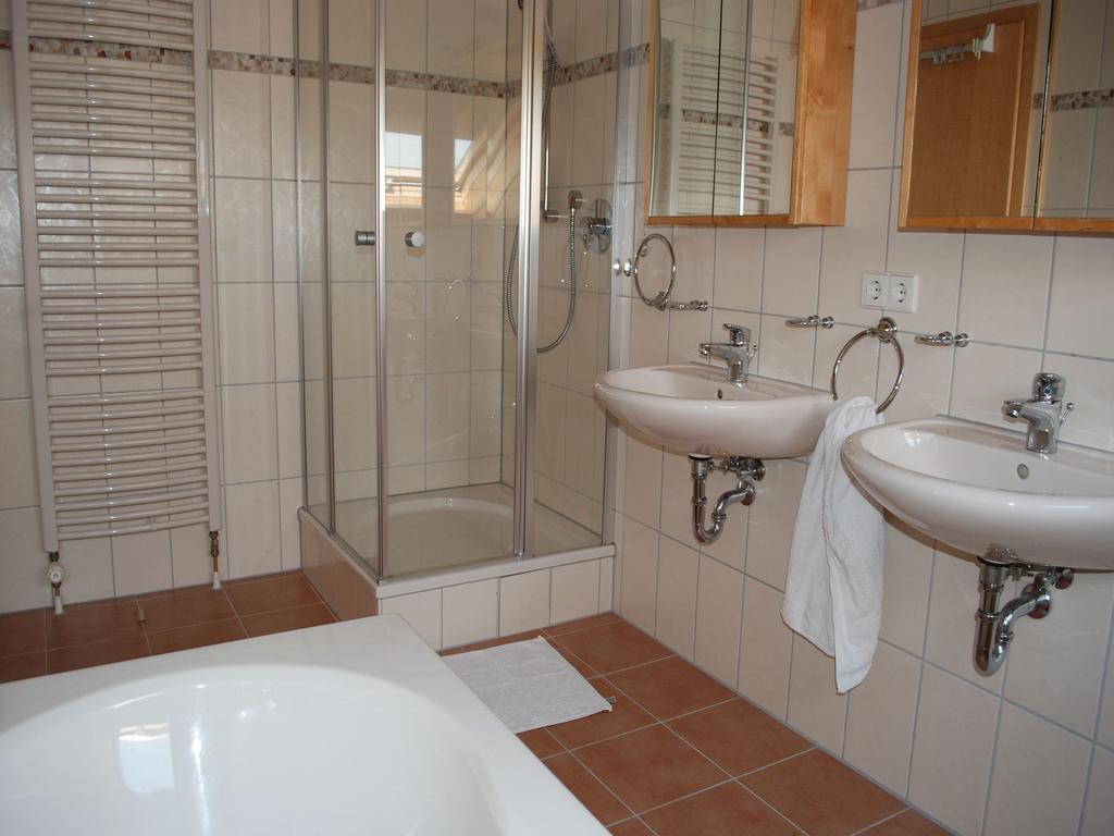 Ferienwohnung Mit Pool Straubenhardt Екстер'єр фото